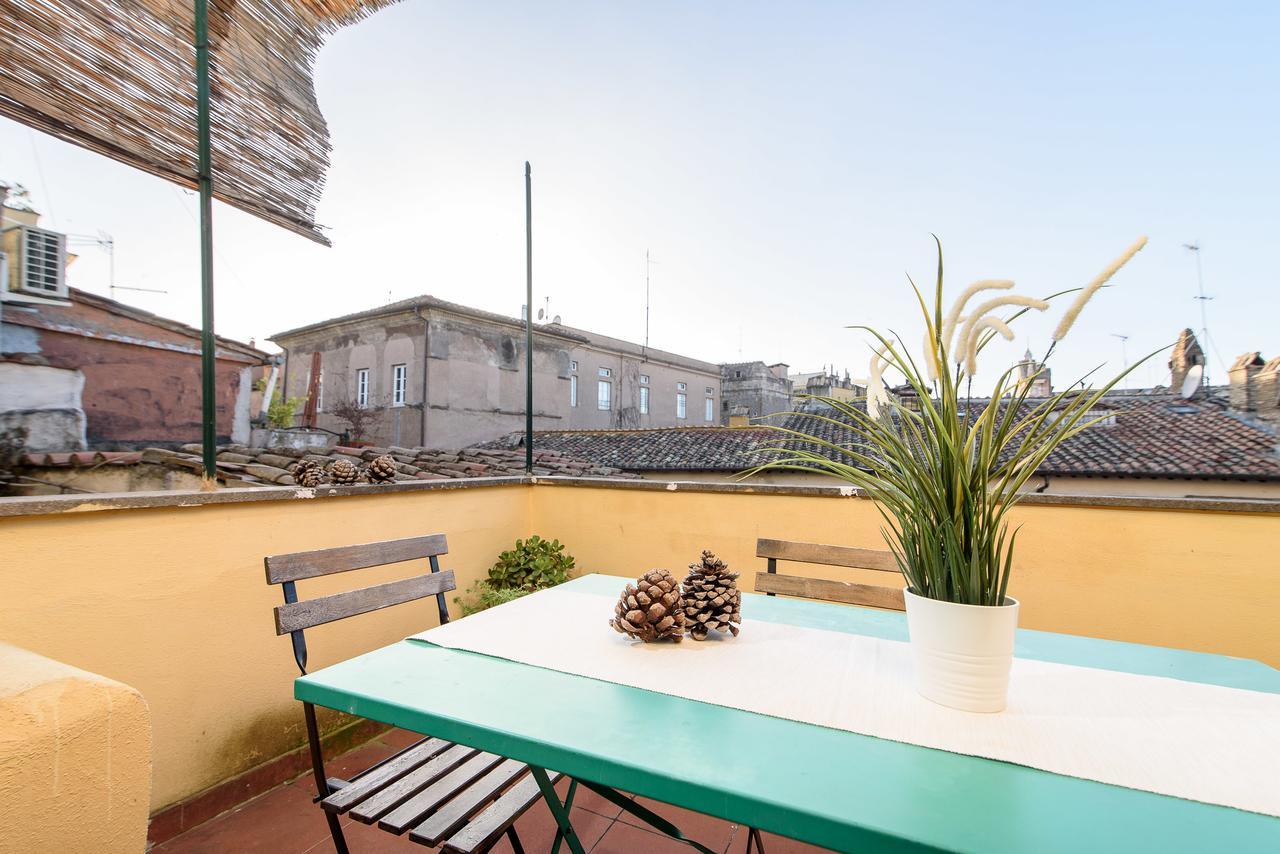 White Terrace Navona Apartment *