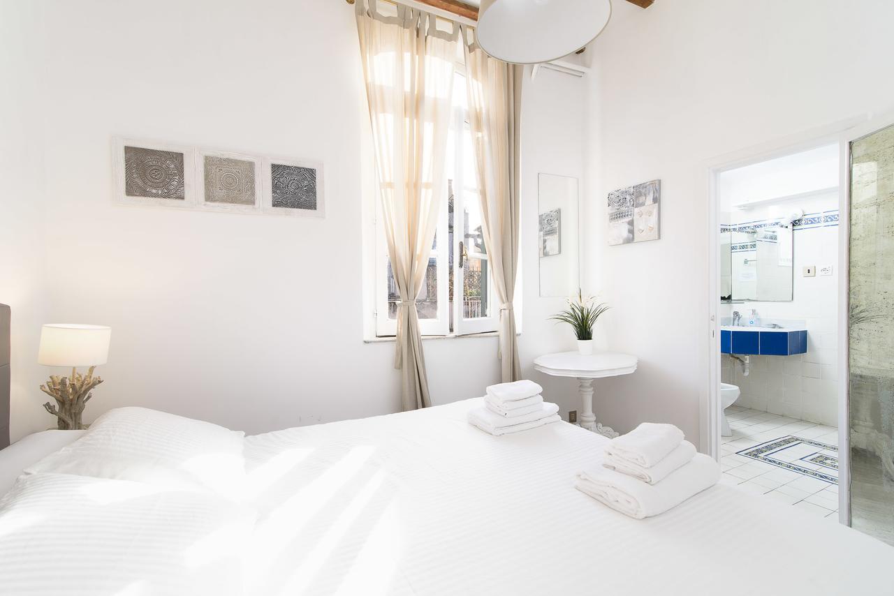 White Terrace Navona Appartement *